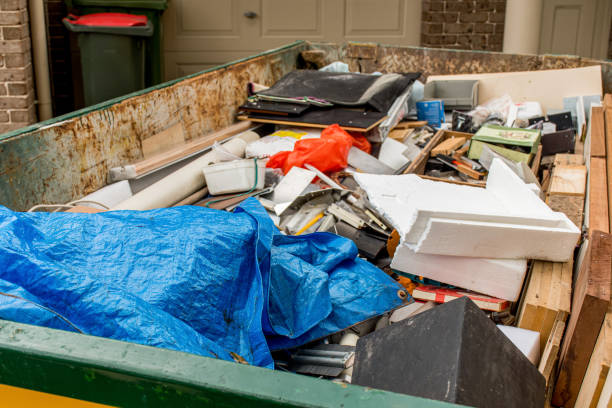 Best Construction Debris Removal  in Lomira, WI