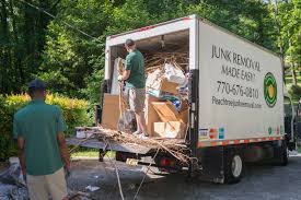 Best Yard Waste Removal  in Lomira, WI